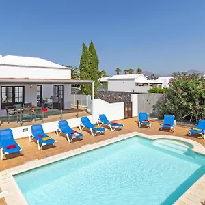  Villa Stephanie By Plus